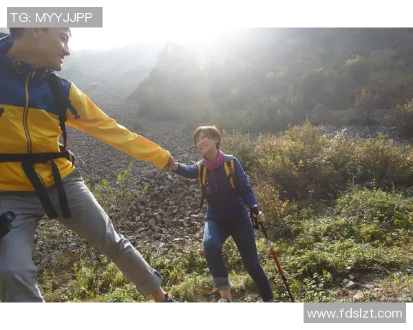 广州攀岩队团队协作探索：攀登高峰中的默契与信任之旅